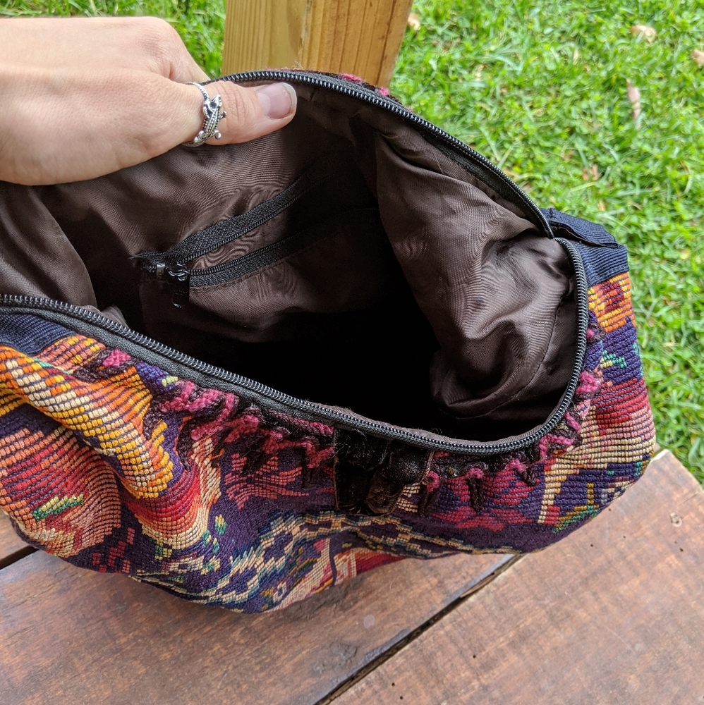 Embroidered bag - Picture 2 of 5